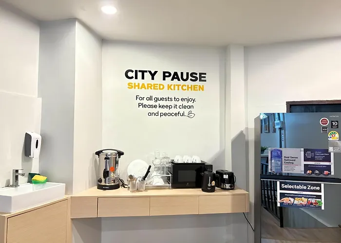 Pause * Bangkok